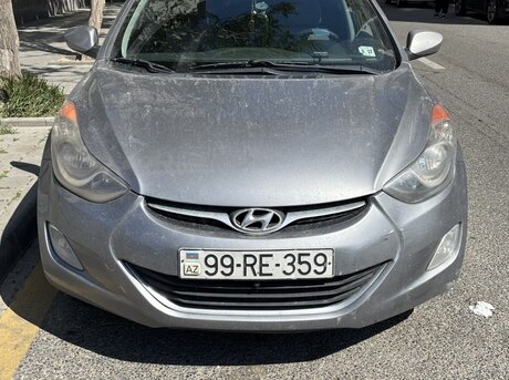 Hyundai Elantra 2012