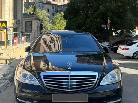 Mercedes S 500 2011