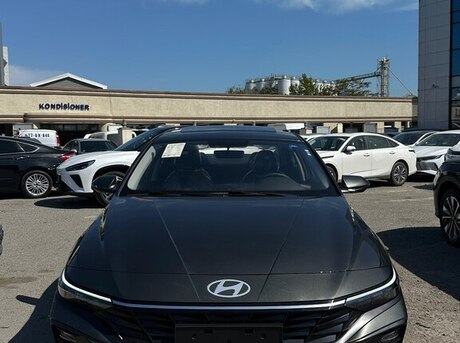 Hyundai Elantra 2024