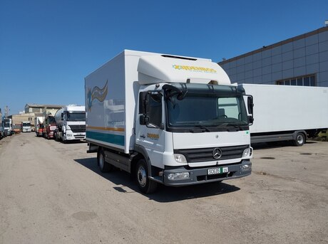 Mercedes Atego 818