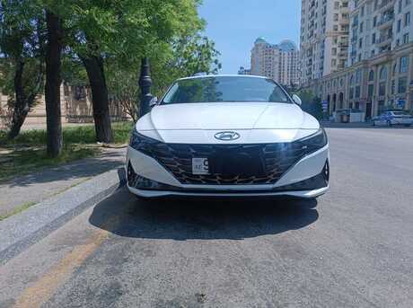 Hyundai Elantra 2021
