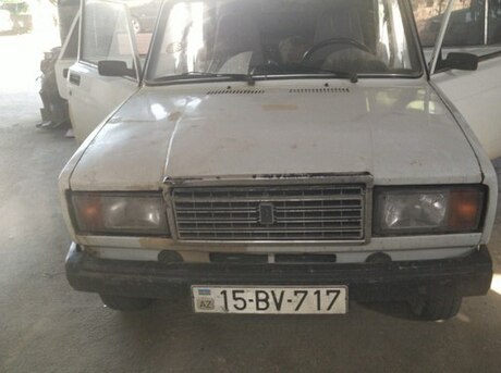 LADA (VAZ) 2107 2000