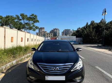 Hyundai Sonata 2010