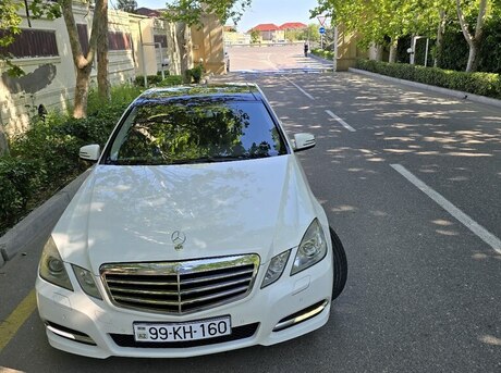 Mercedes E 300 2012