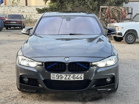 BMW 320 2012