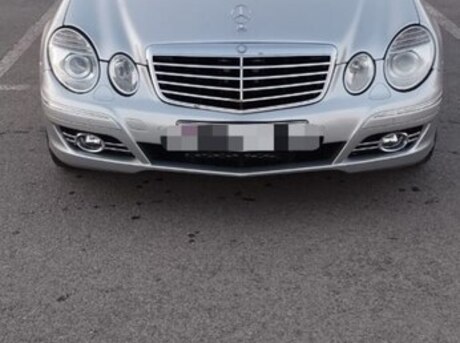Mercedes E 280