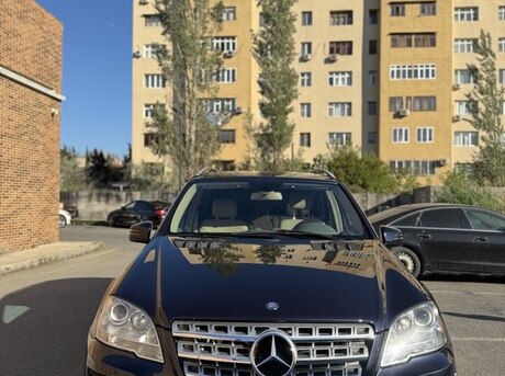 Mercedes ML 350 4MATIC 2010