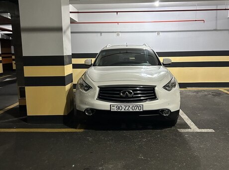 Infiniti QX70 2015