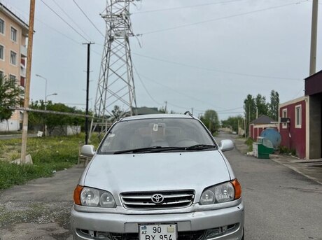 Toyota  1999