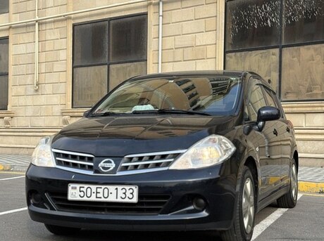 Nissan Tiida 2011