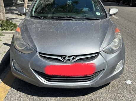 Hyundai Elantra 2012