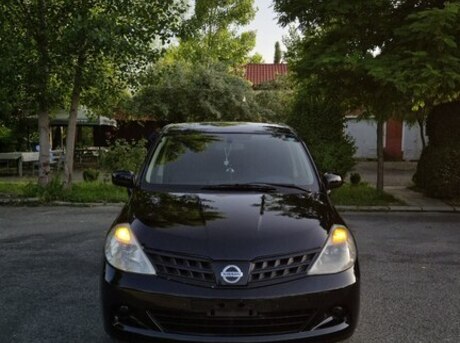 Nissan Tiida 2012