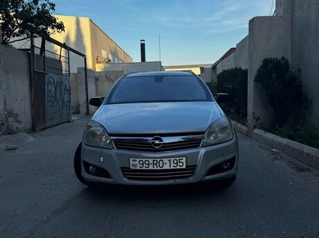 Opel Astra 2008