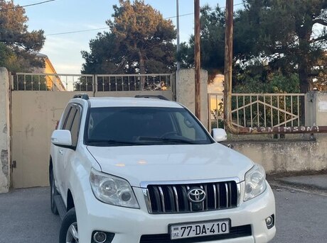 Toyota Land Cruiser Prado 2011