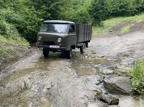 UAZ 3303 1990