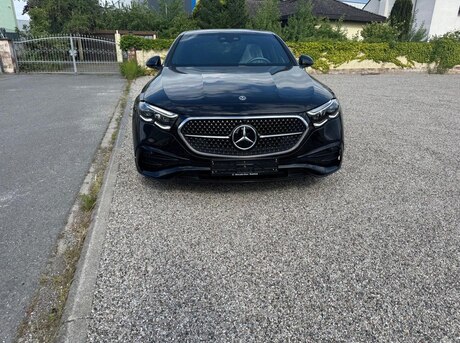 Mercedes E 300 e 2024