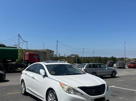 Hyundai Sonata 2011