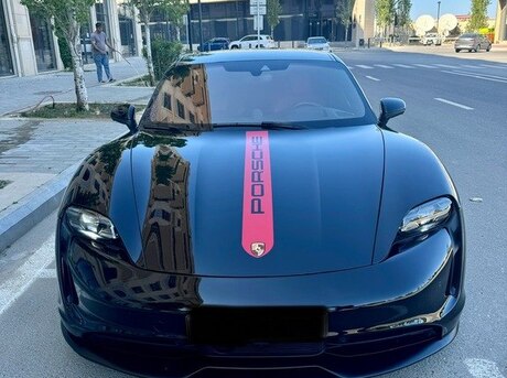 Porsche Taycan 4S
