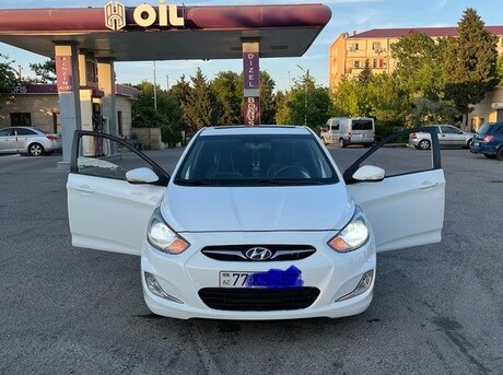 Hyundai Accent 2011