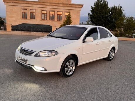 Daewoo Gentra 2014