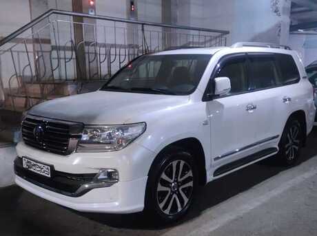 Toyota Land Cruiser 2011