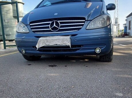 Mercedes Viano 2005