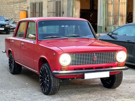 LADA (VAZ) 21011 1984