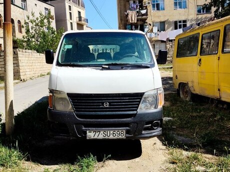 Nissan Urvan 2008