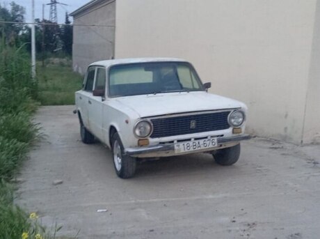 LADA (VAZ) 21011 1981
