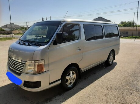 Nissan Urvan 2008