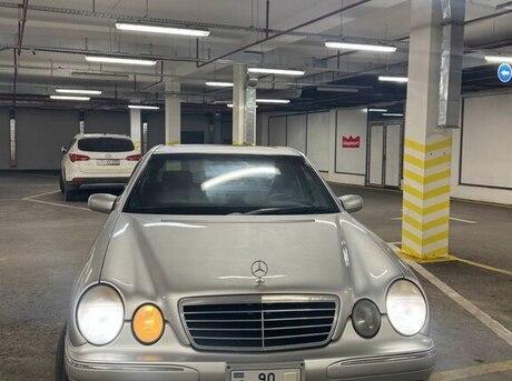 Mercedes E 220 d 2000