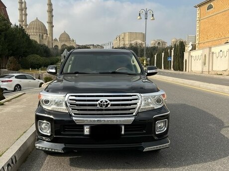 Toyota Land Cruiser 2013