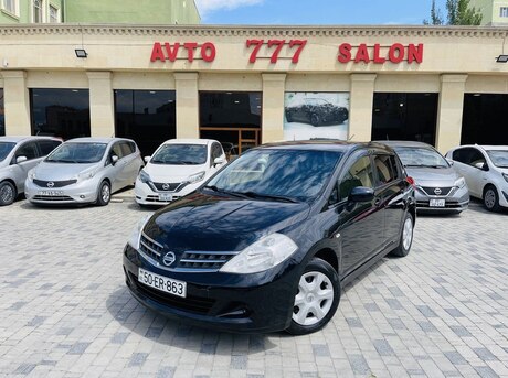 Nissan Tiida 2012