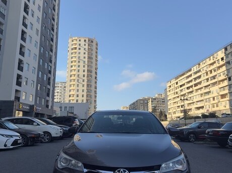 Toyota Camry 2015