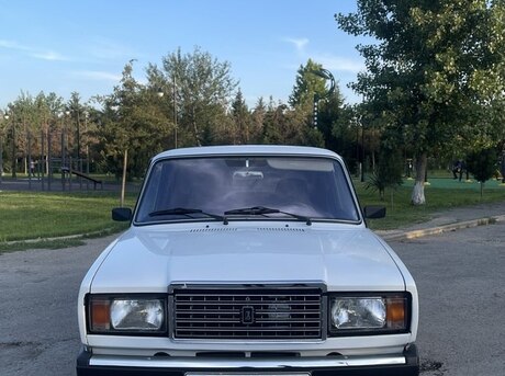 LADA (VAZ) 2107