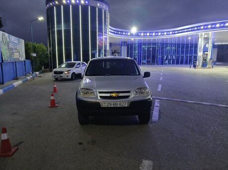 Chevrolet Niva 2013
