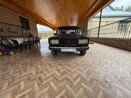 LADA (VAZ) 2107