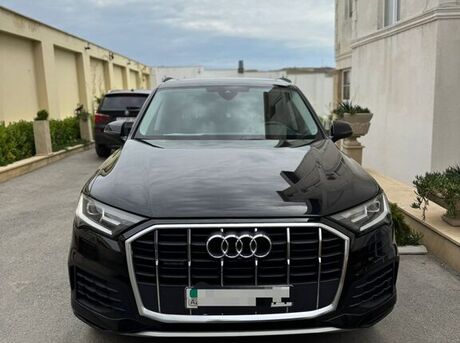 Audi Q7 2021