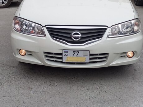 Nissan Sunny 2010
