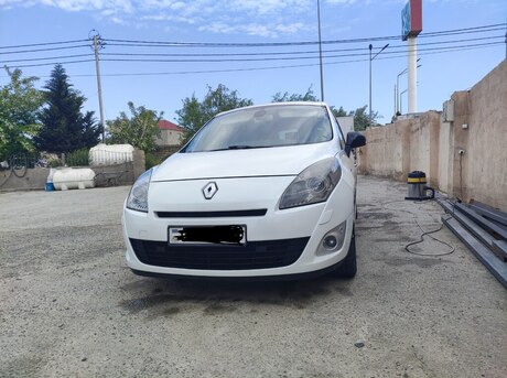 Renault Grand Scenic 2011