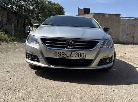 Volkswagen Passat CC 2011