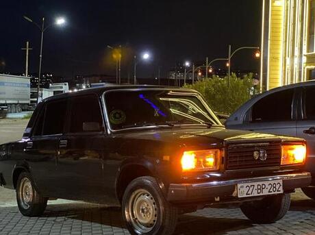 LADA (VAZ) 2107 2010
