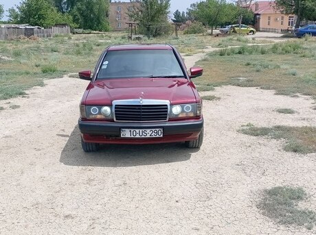 Mercedes 190 1990