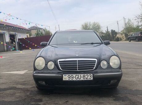 Mercedes E 240 2001