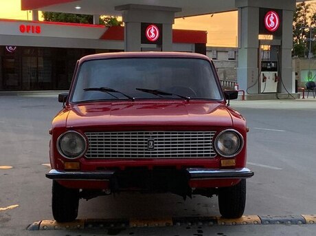 LADA (VAZ) 21011 1984