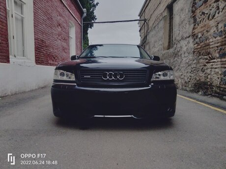 Audi A8 2002