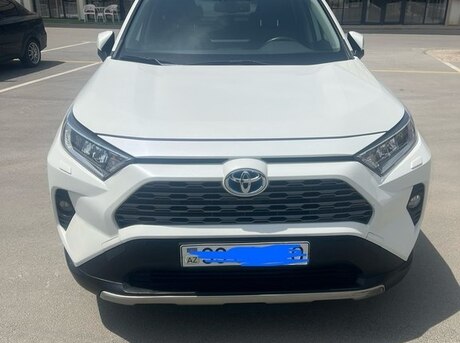 Toyota RAV4 2021