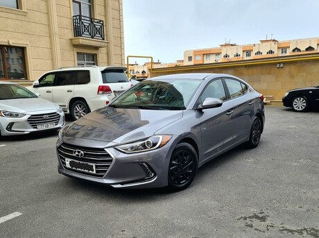 Hyundai Elantra 2017