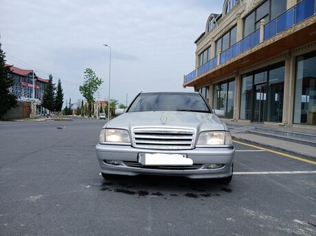Mercedes C 200 1995