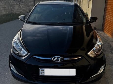 Hyundai Accent 2015